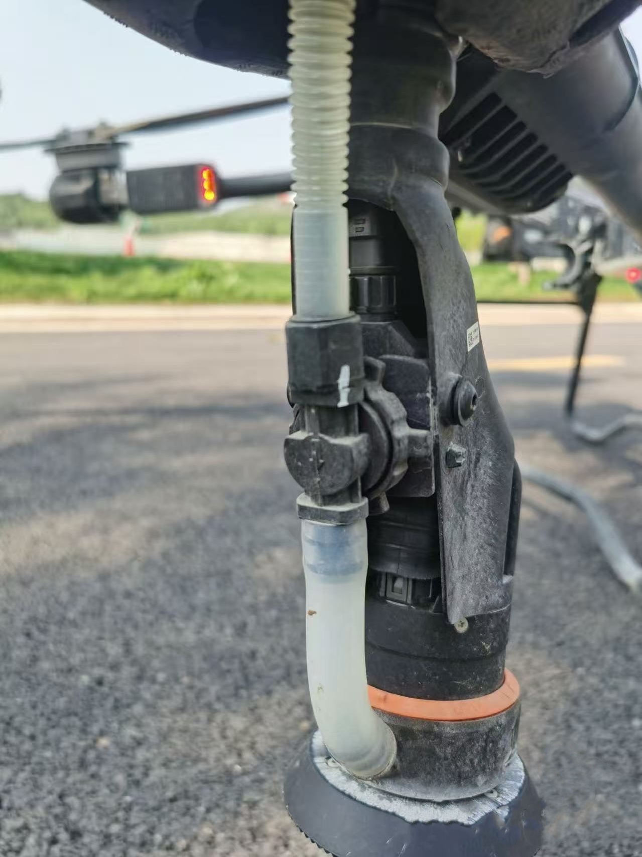 طقم خرطوم رش (طويل، يتضمن مشبك - مراجعة Drone Kit Parts Included وسعره